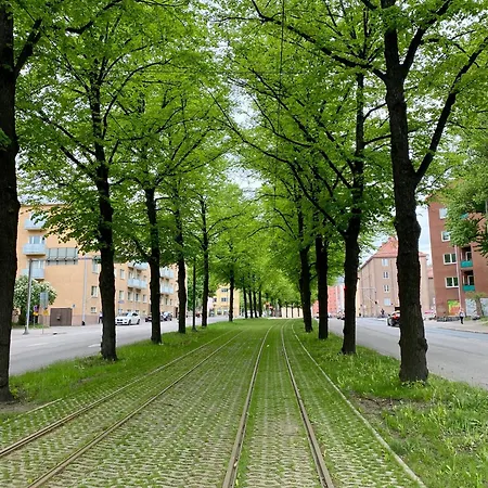 Apartment Valoisa Ja Taeysin Remontoitu Huoneisto